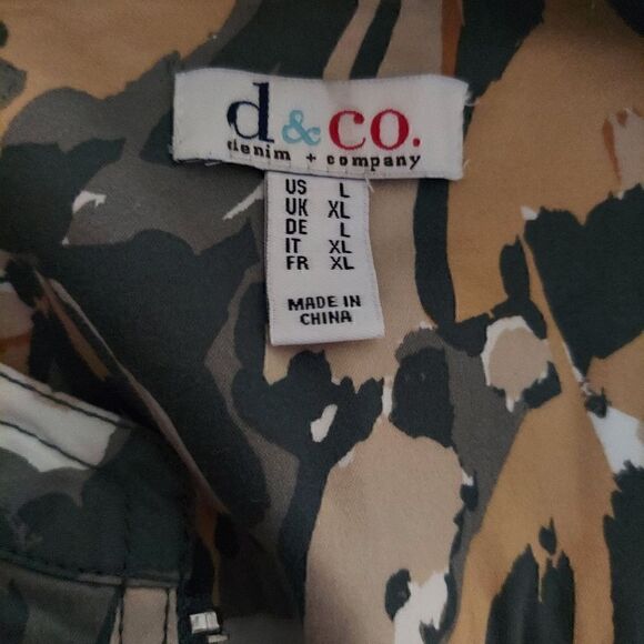 D&co Zip up Floral Cotton Jacket - Picture 5 of 6